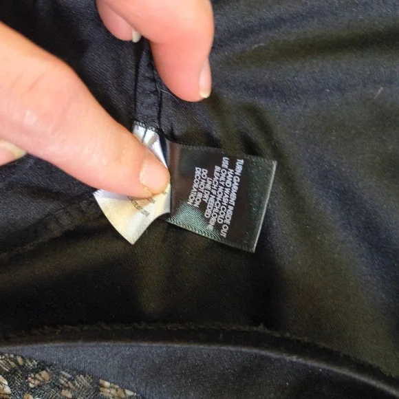 Torrid Black Lace Dress Size 2 Plus Midi V Neck Gothic Witchy 2X 3/4 sleeve - Picture 8 of 12